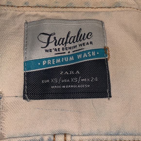 Distressed denim jean crop vest jacket - Picture 2 of 2